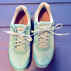 Hoka Torrent trail runners size 8